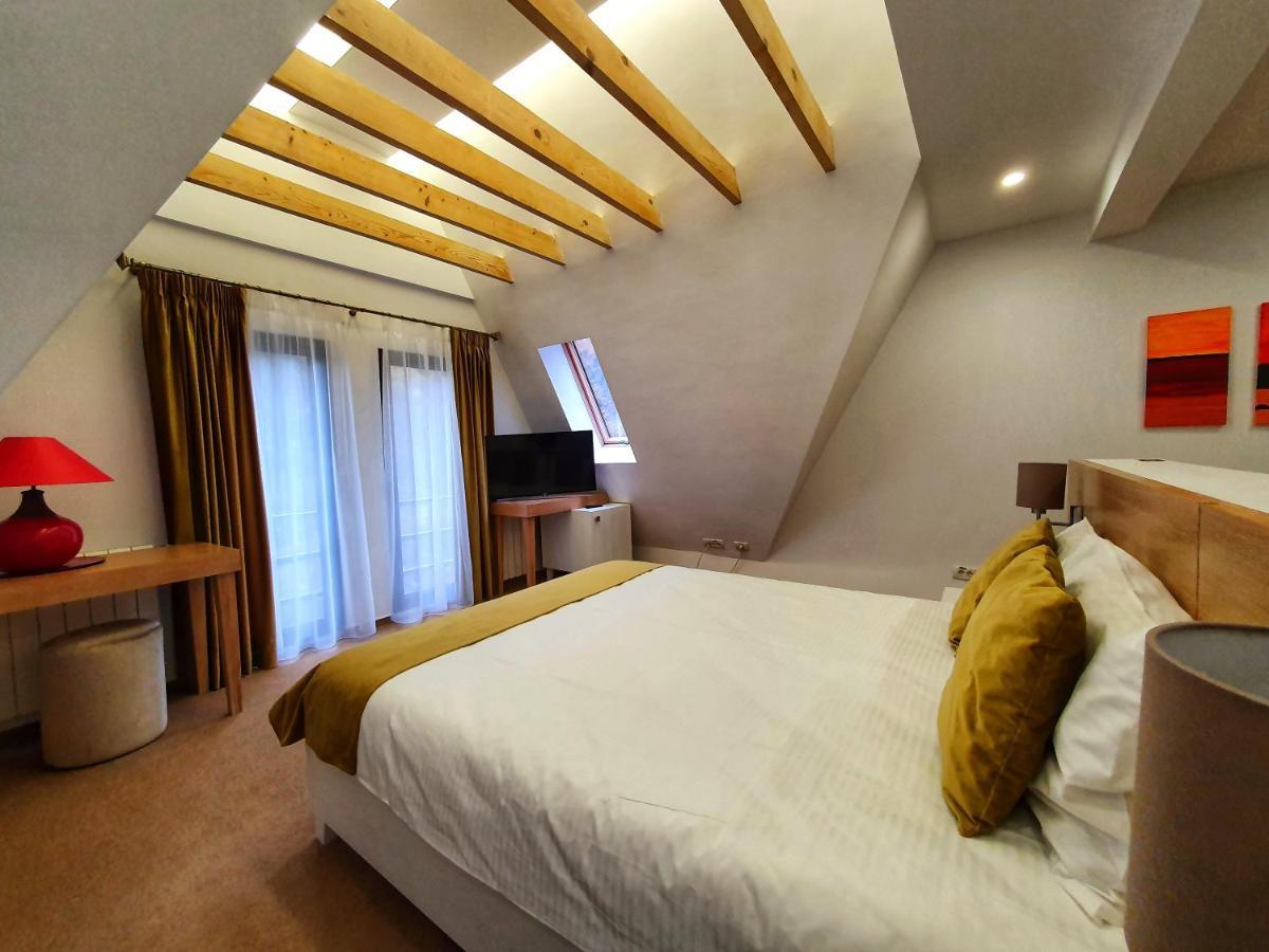 סינאיה Casa Varful Cu Dor מראה חיצוני תמונה